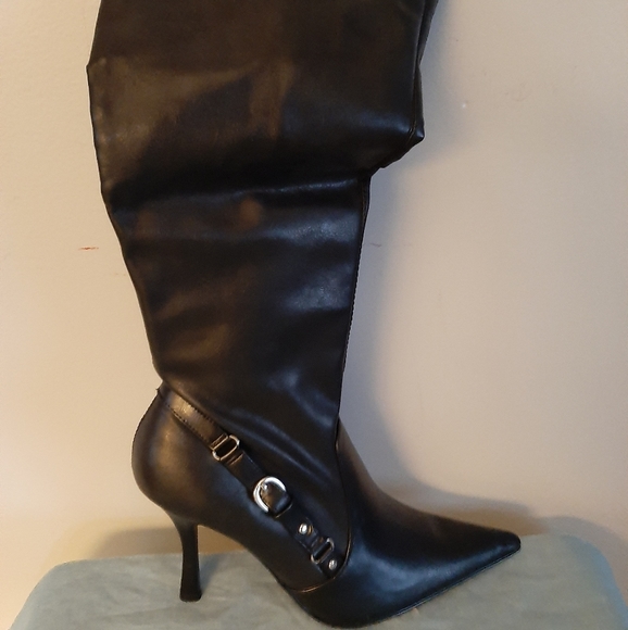 MIA Black Boots NIB SIZE 8 - Picture 1 of 4